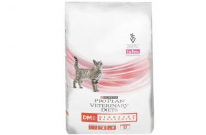 Purina DM Cat Food Review and Some Alternatives to Replace