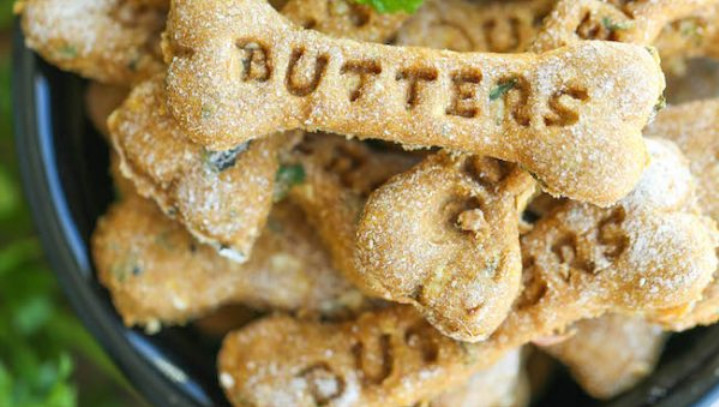 Cheese and mint dog biscuits